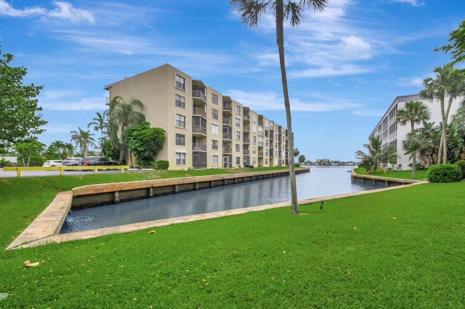 200 Waterway Drive S Drive S, #102