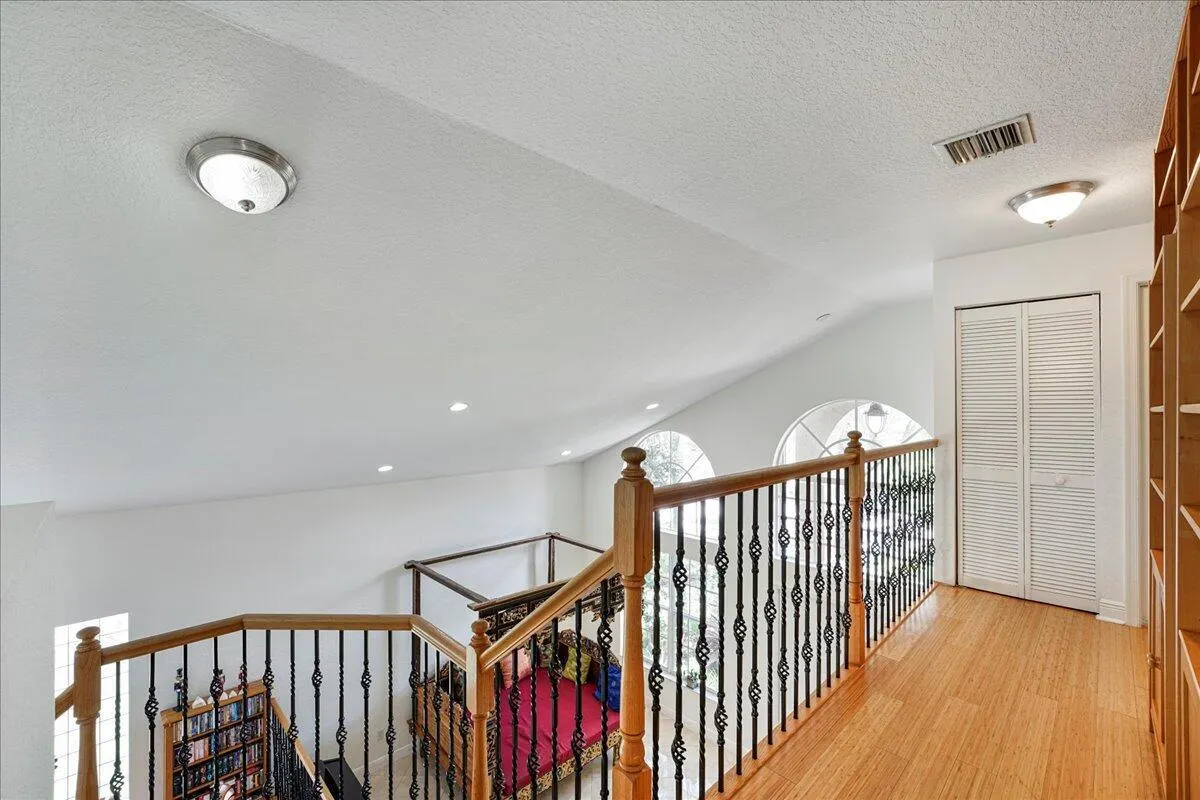 19059 Skyridge Circle