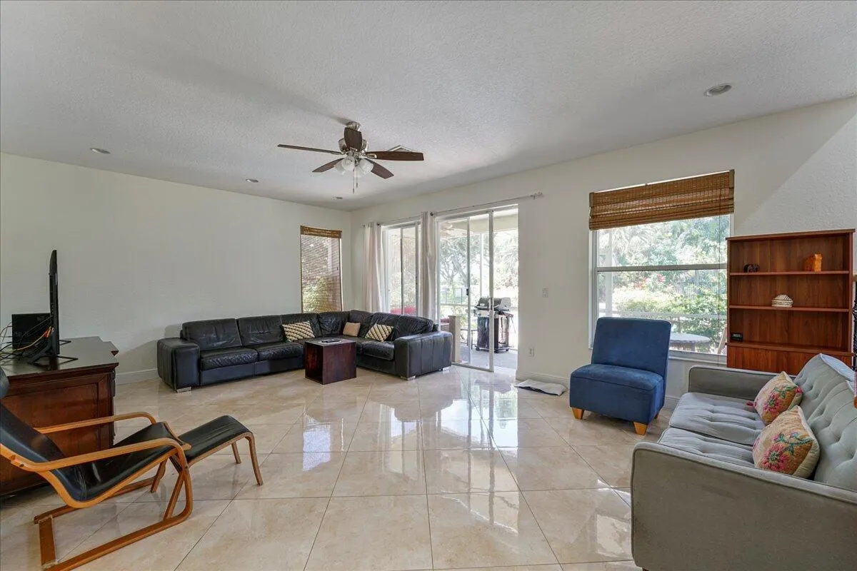 19059 Skyridge Circle