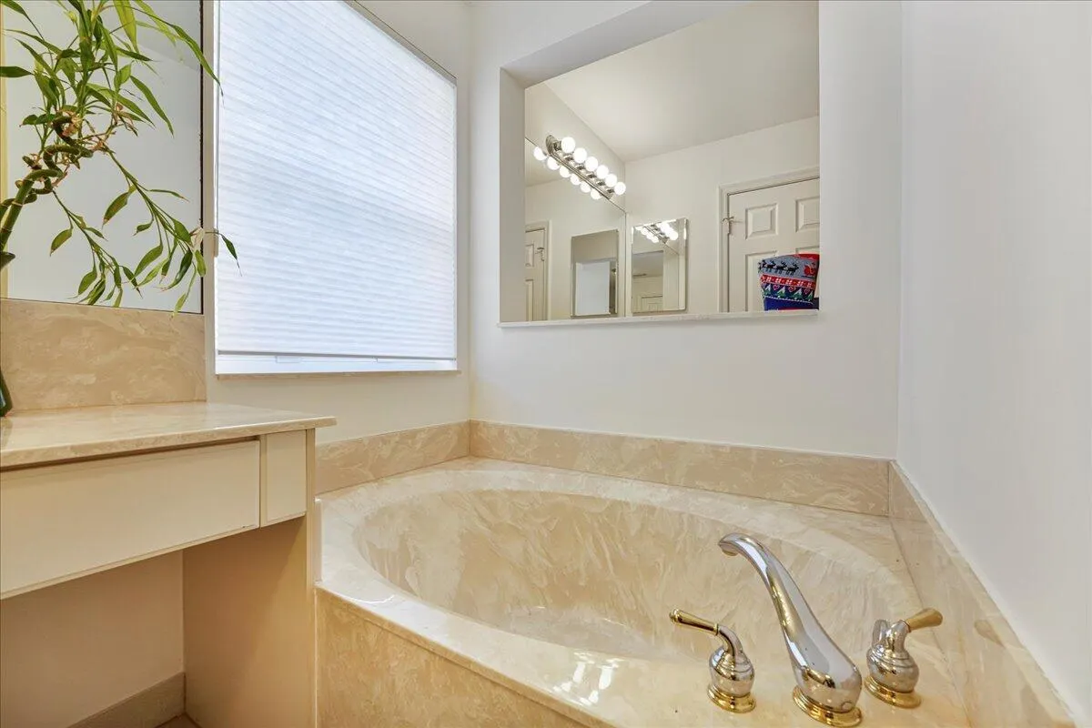 19059 Skyridge Circle
