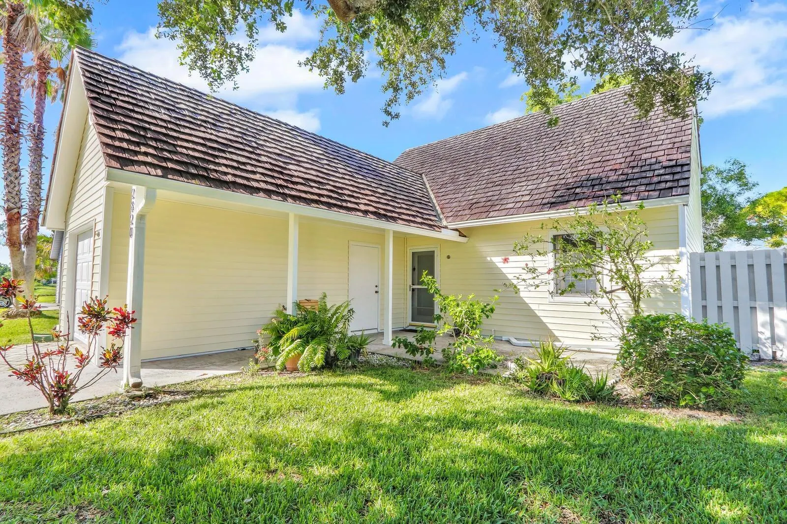 2820 Black Pine Court