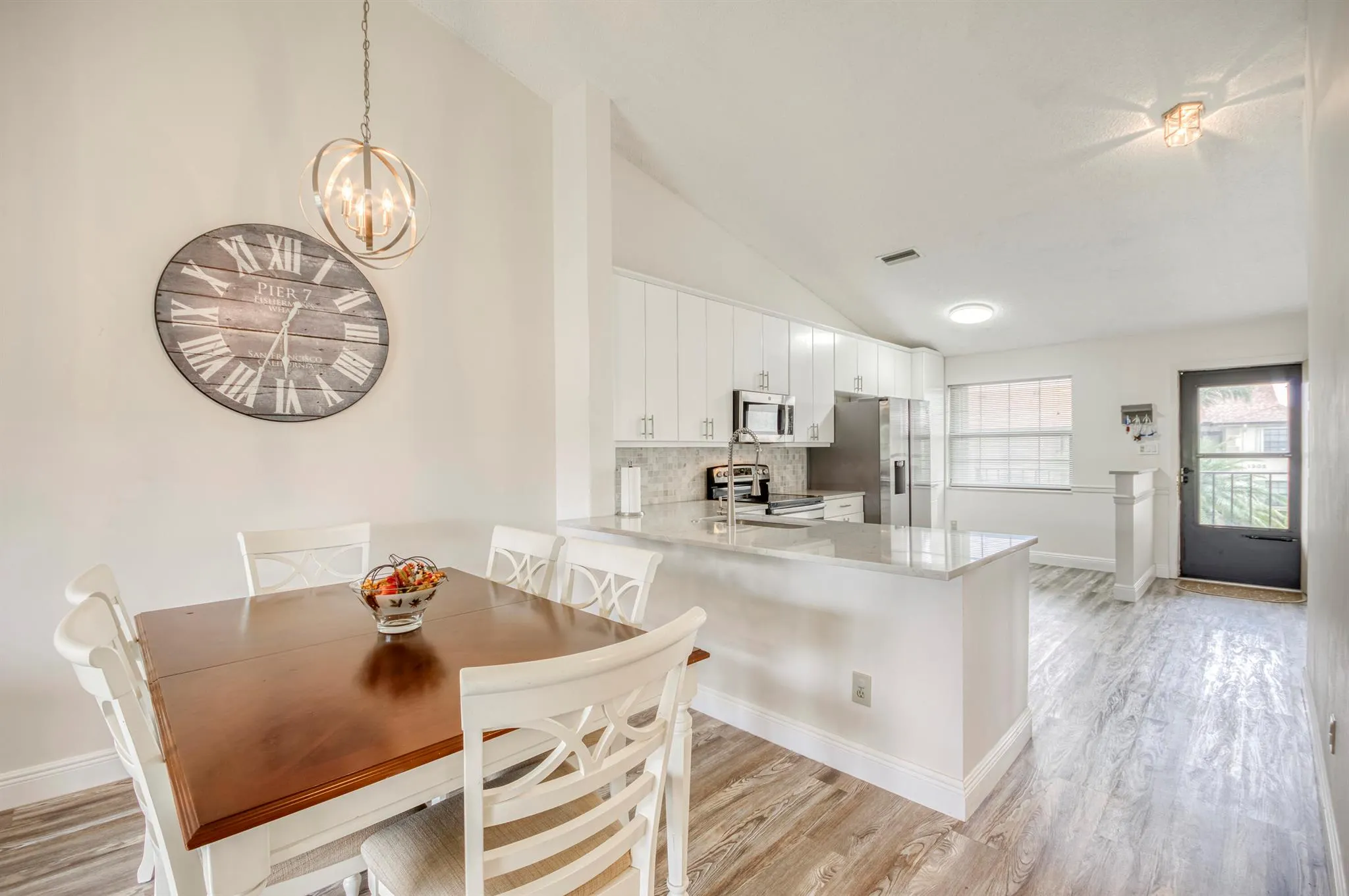 1102 Pinecrest Circle, #A