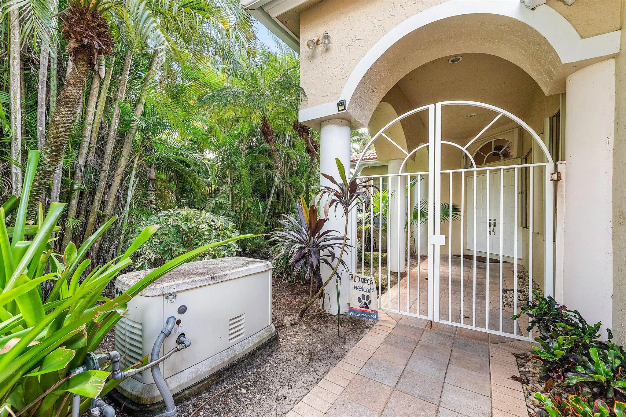 10654 Greenbriar Villa Drive