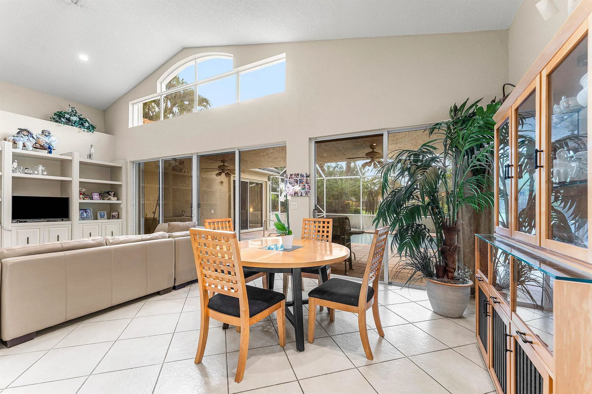 10654 Greenbriar Villa Drive