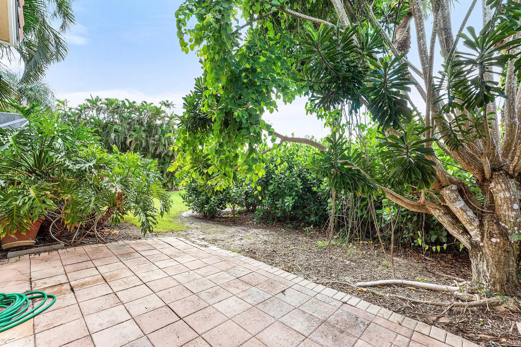 10654 Greenbriar Villa Drive