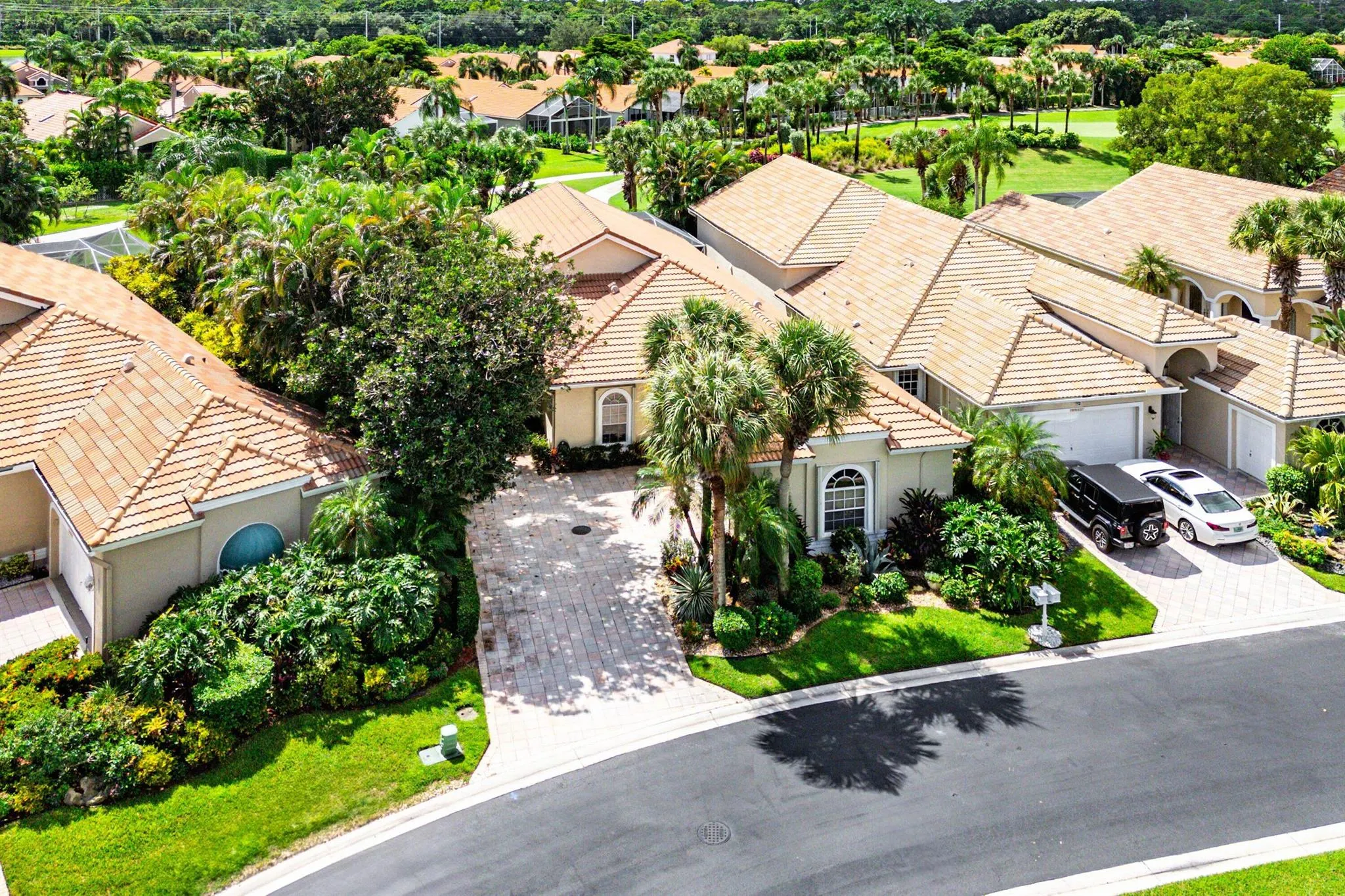 10654 Greenbriar Villa Drive