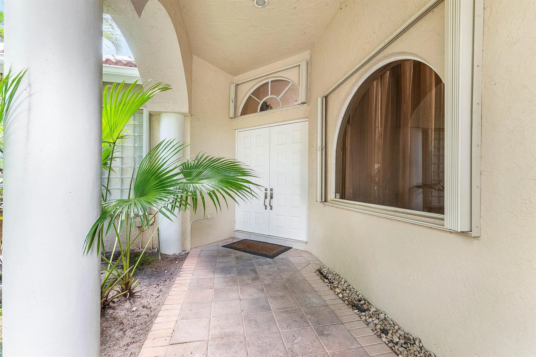 10654 Greenbriar Villa Drive