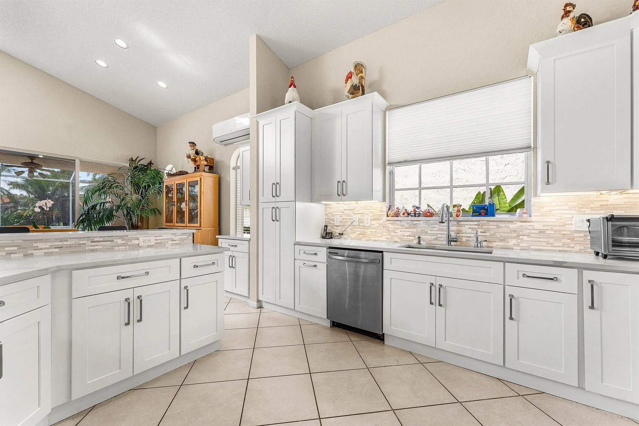 10654 Greenbriar Villa Drive