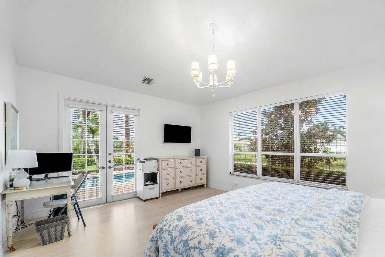 116 Victoria Bay Court