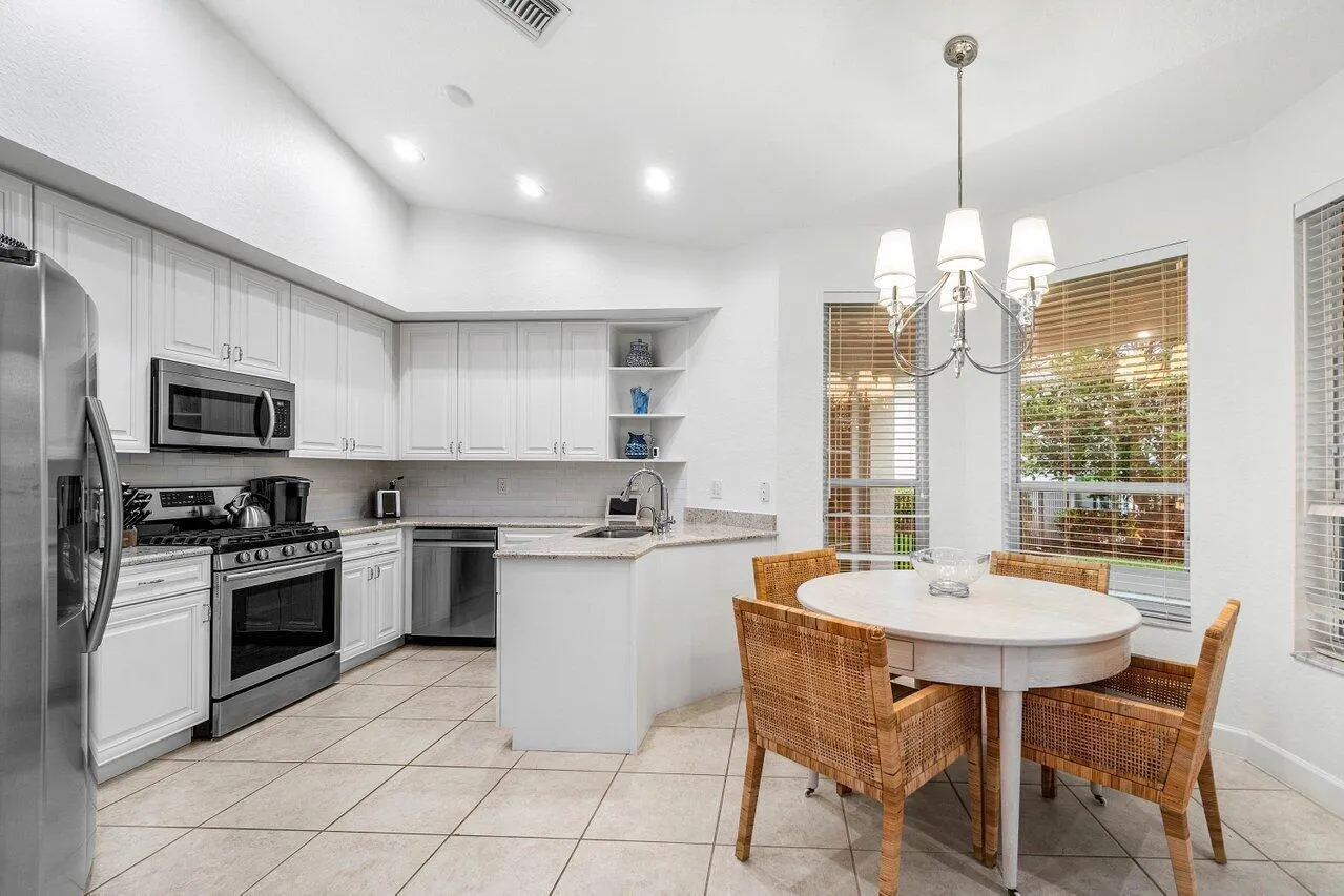 116 Victoria Bay Court