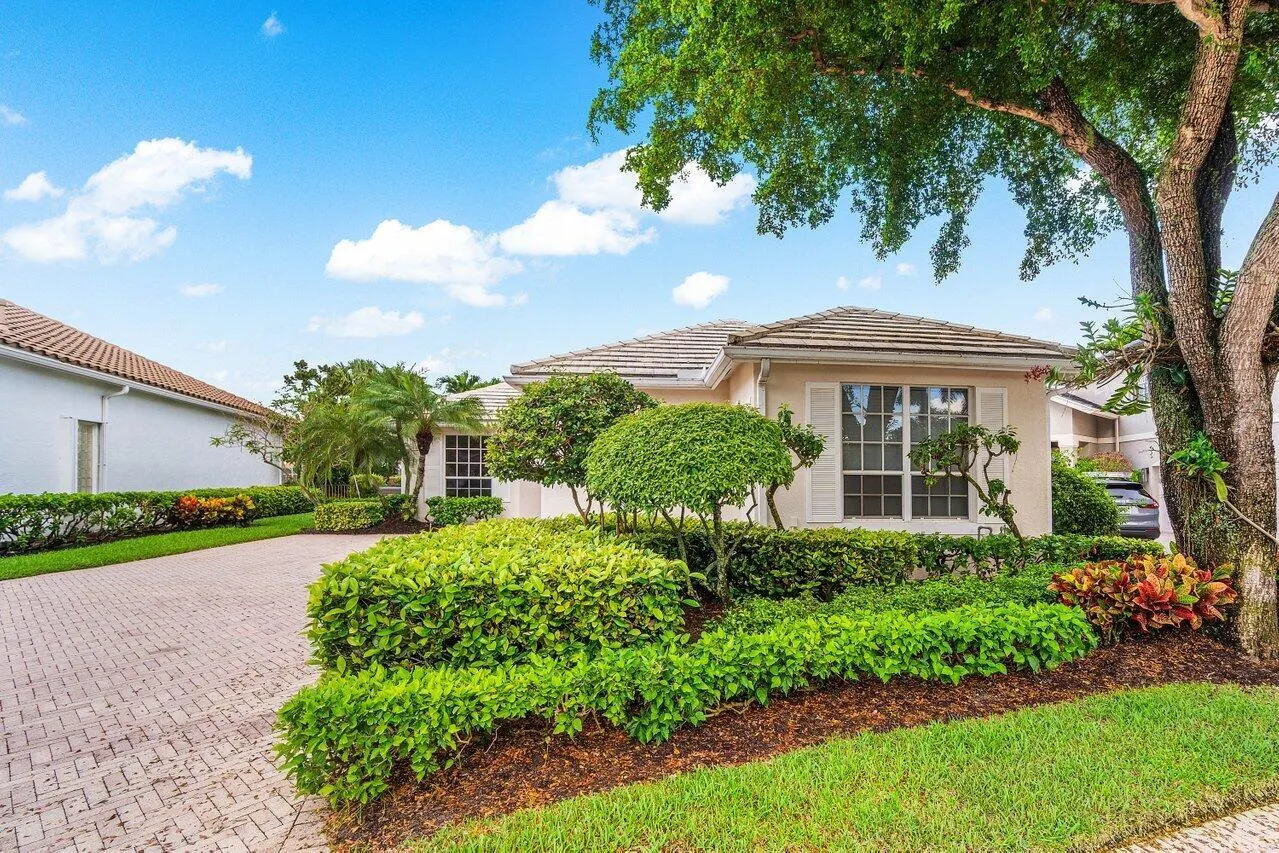 116 Victoria Bay Court