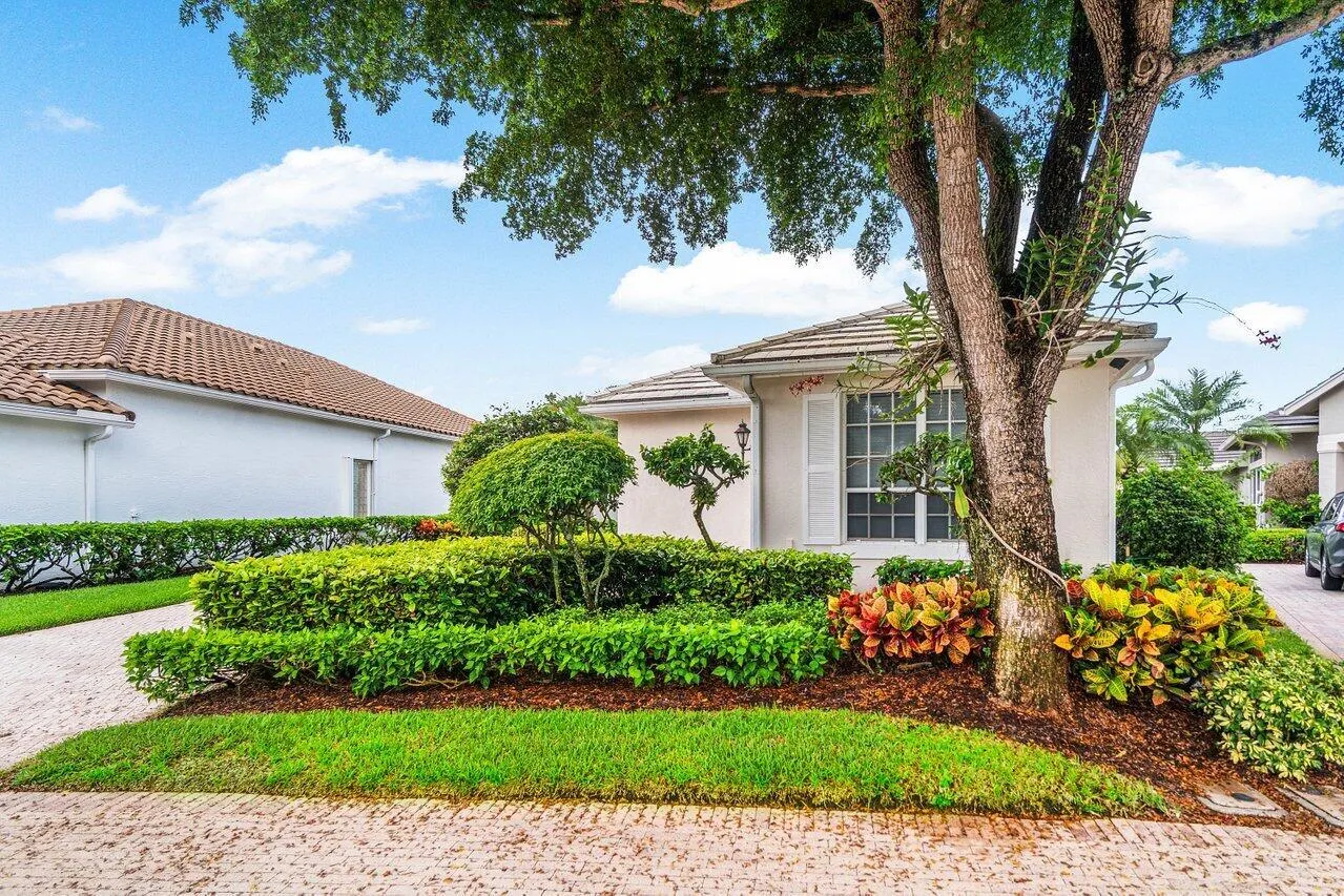 116 Victoria Bay Court