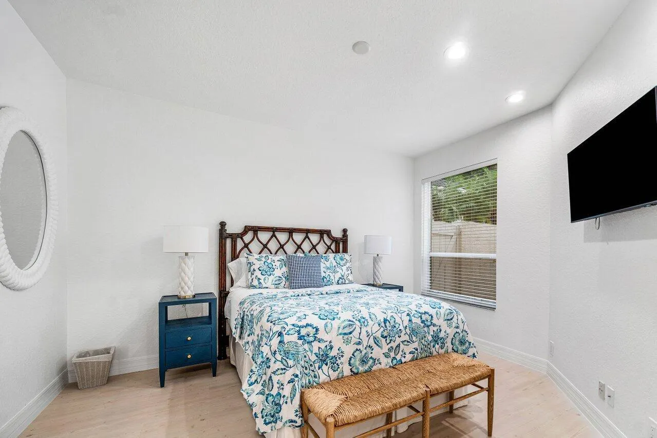 116 Victoria Bay Court