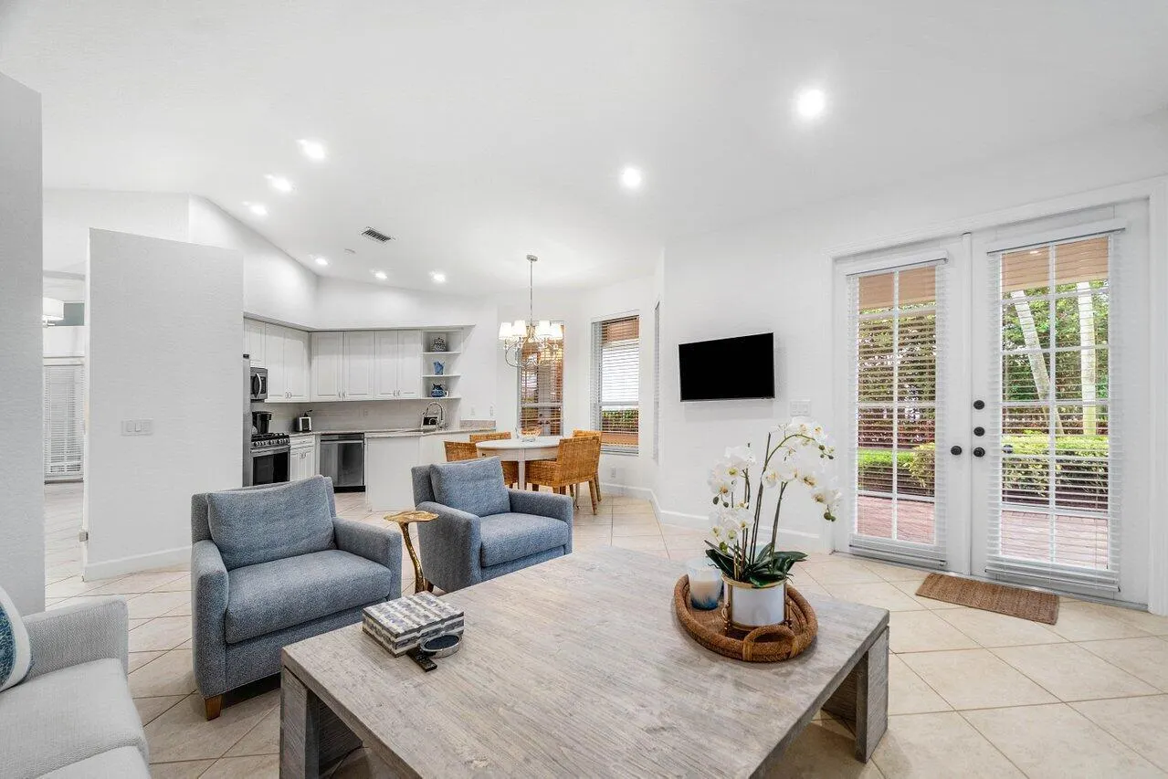 116 Victoria Bay Court