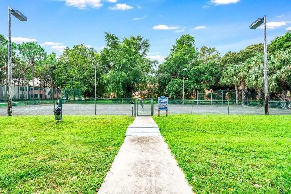 1275 Crystal Way, #K