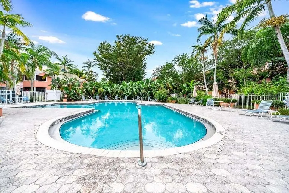 1275 Crystal Way, #K