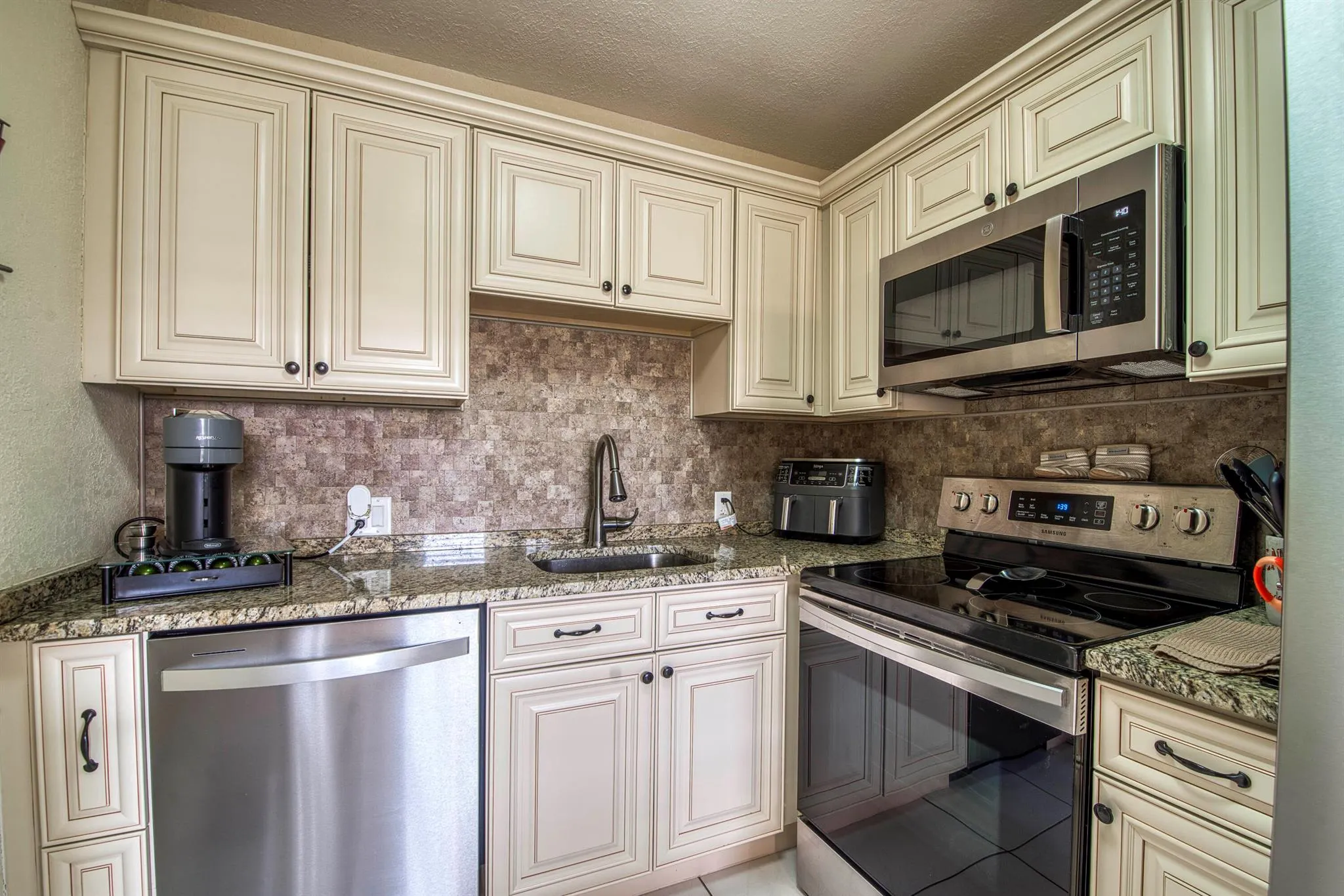 293 Brighton G, #293
