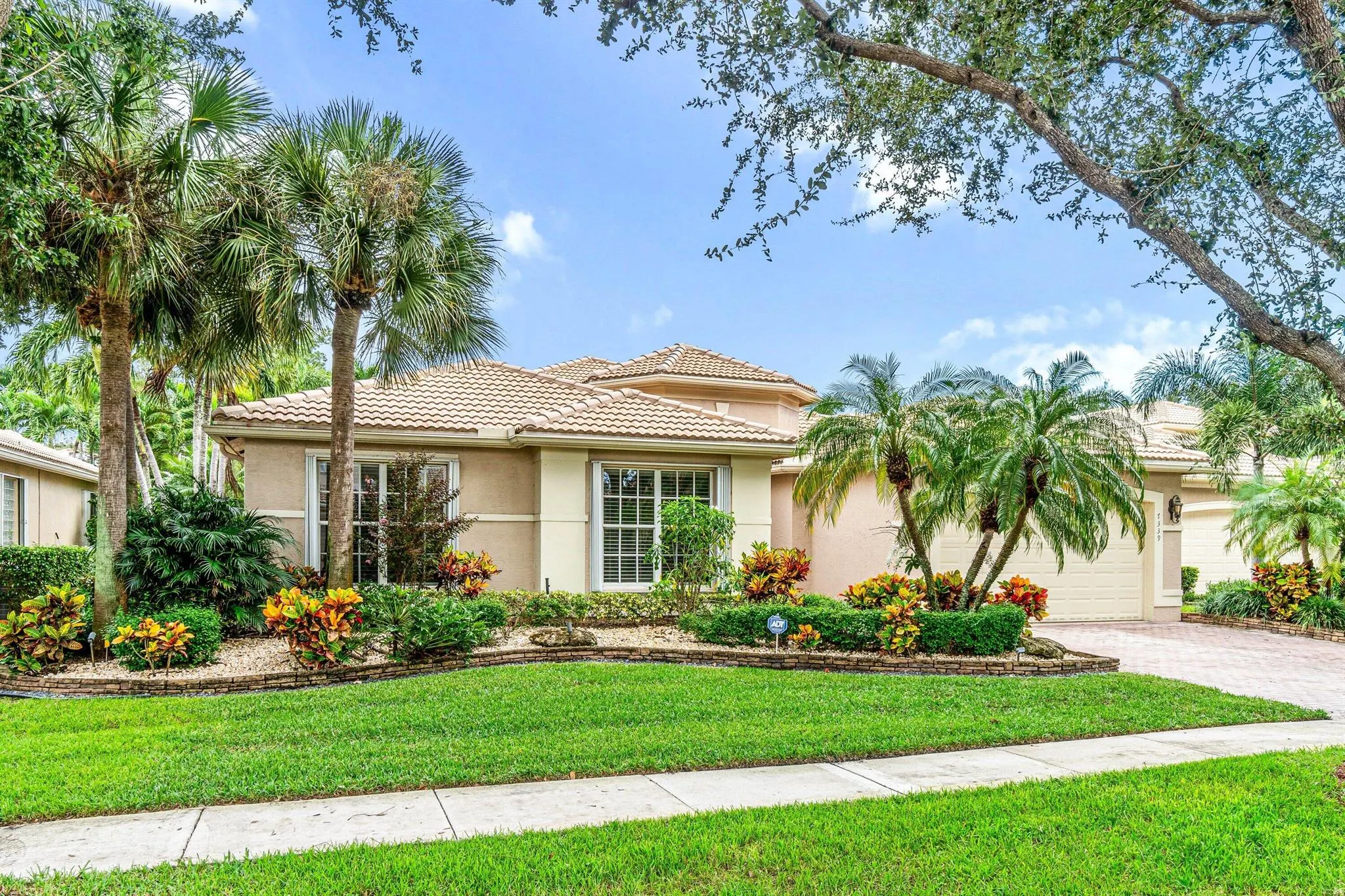 7339 Greenport Cove