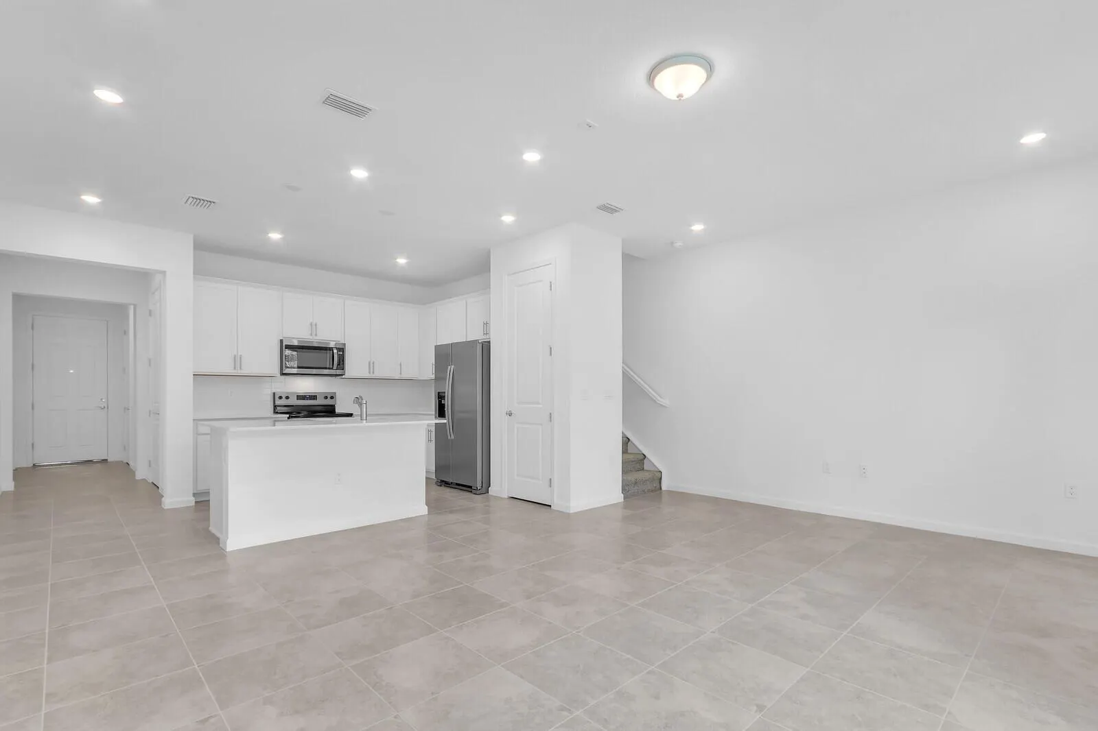 287 SW Sally Way