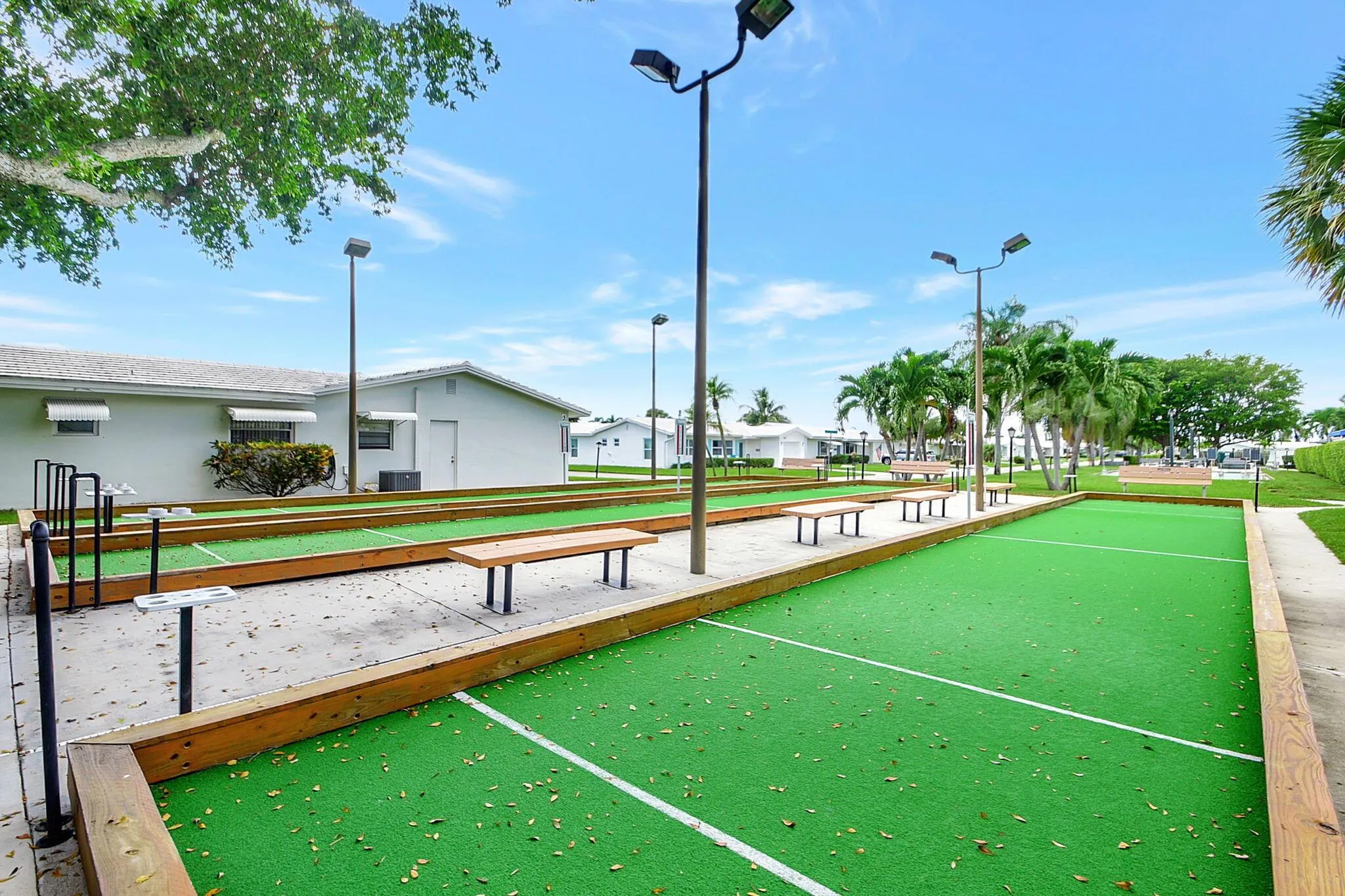 1987 Campanelli Boulevard