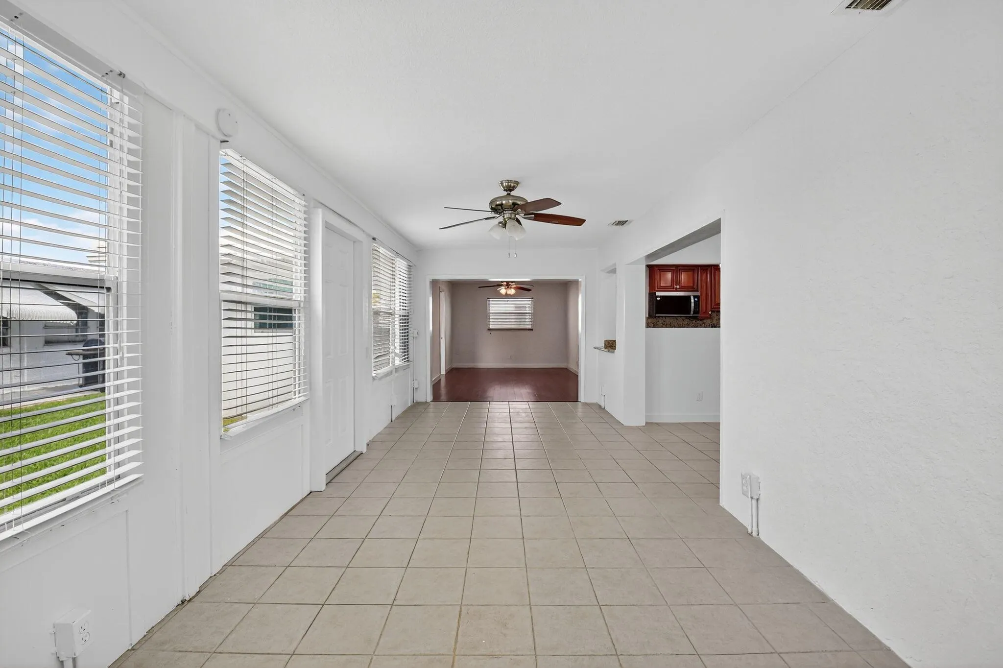 1987 Campanelli Boulevard