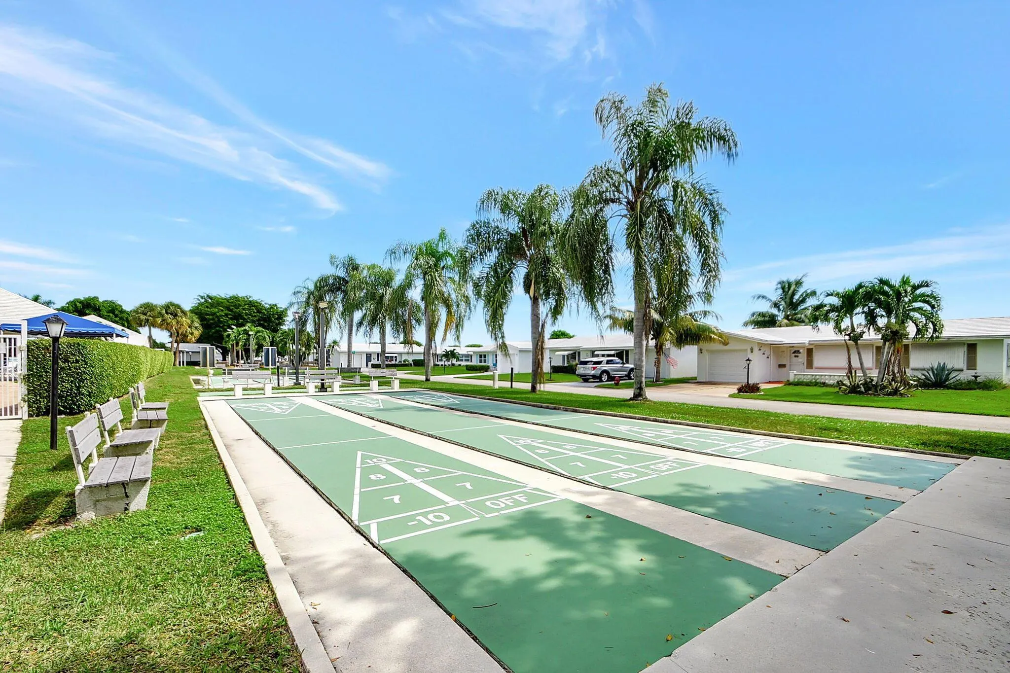 1987 Campanelli Boulevard