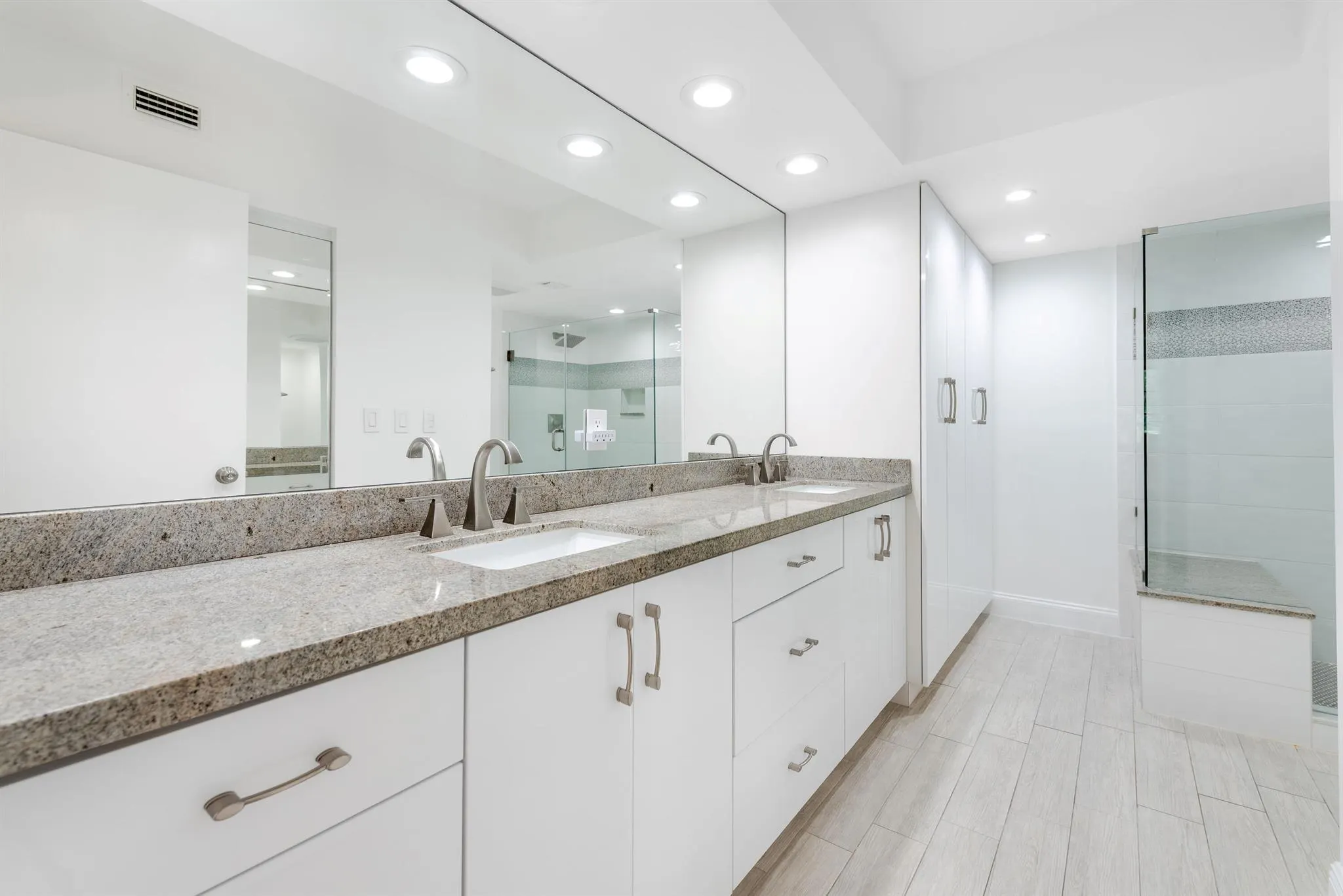 7455 Glendevon Lane, #203