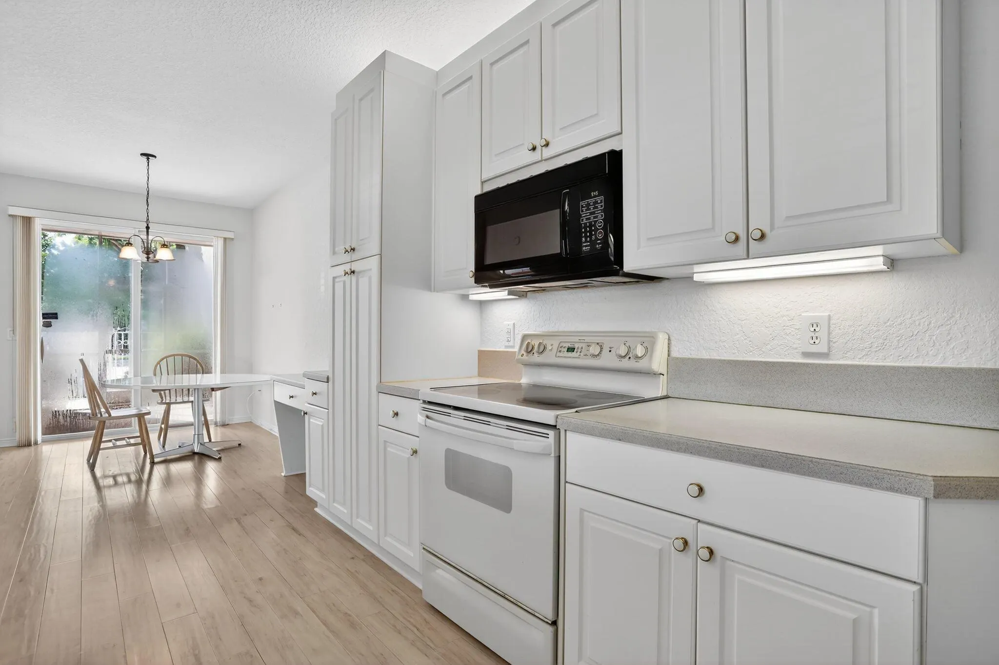 7715 Southampton Terrace, #115