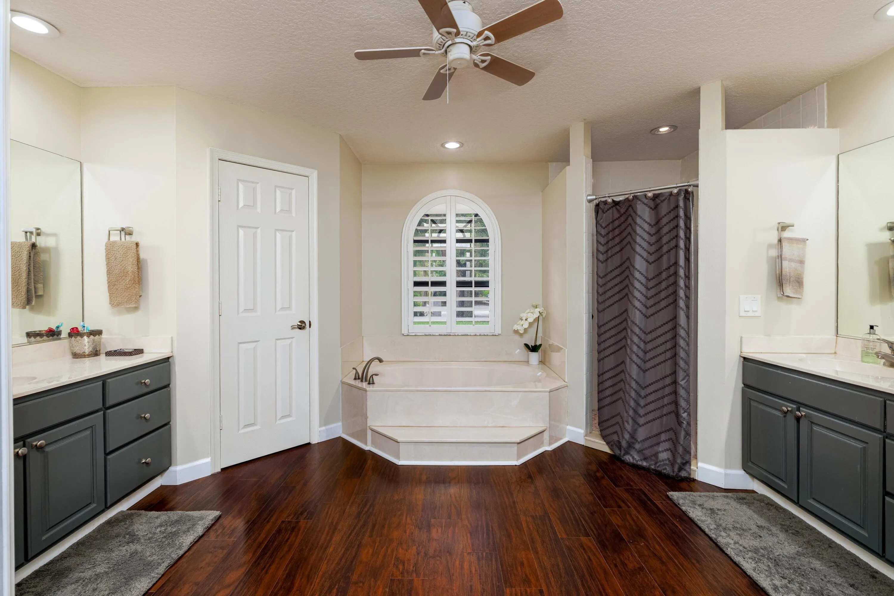1225 SW Magnolia Bluff Drive