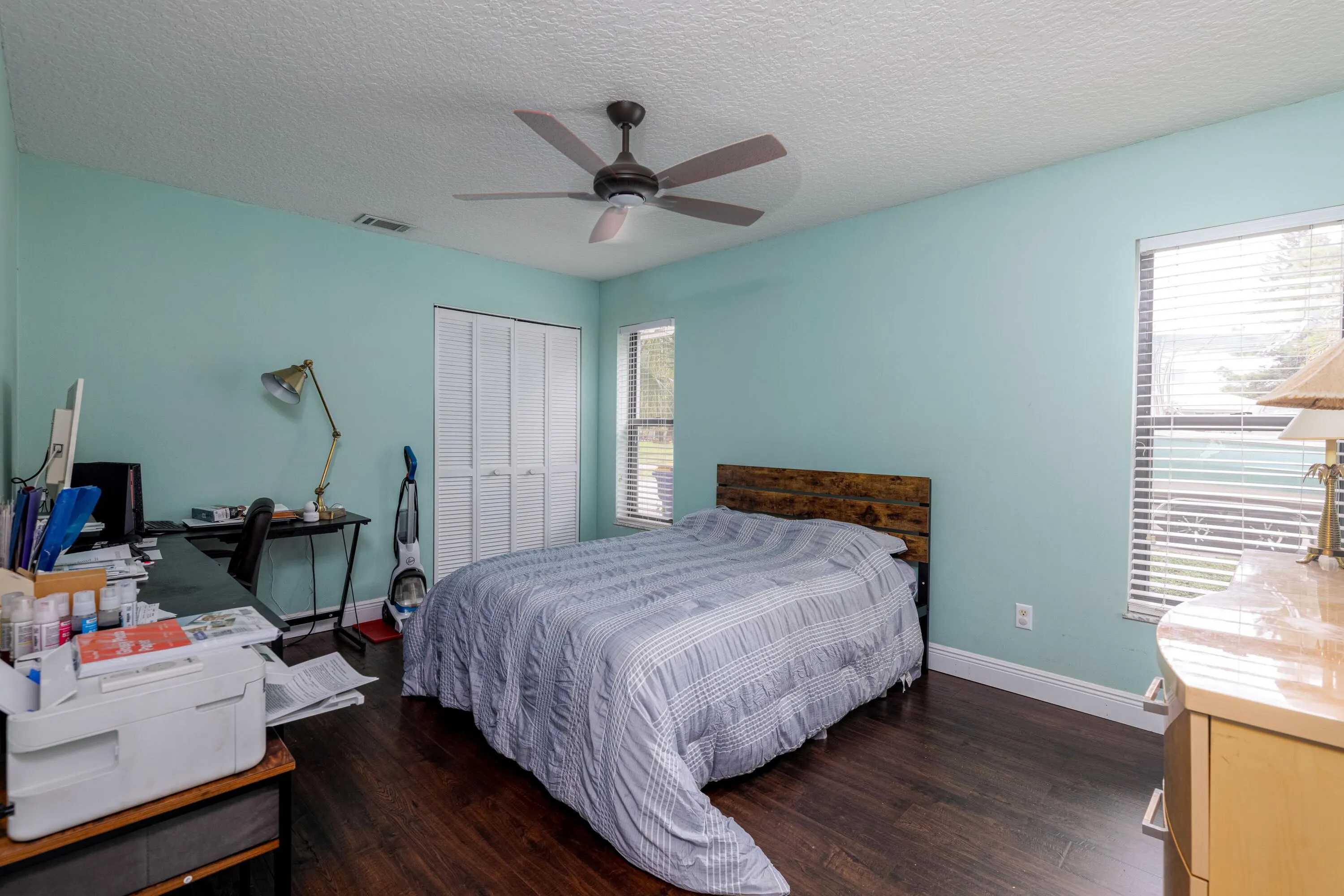 1225 SW Magnolia Bluff Drive