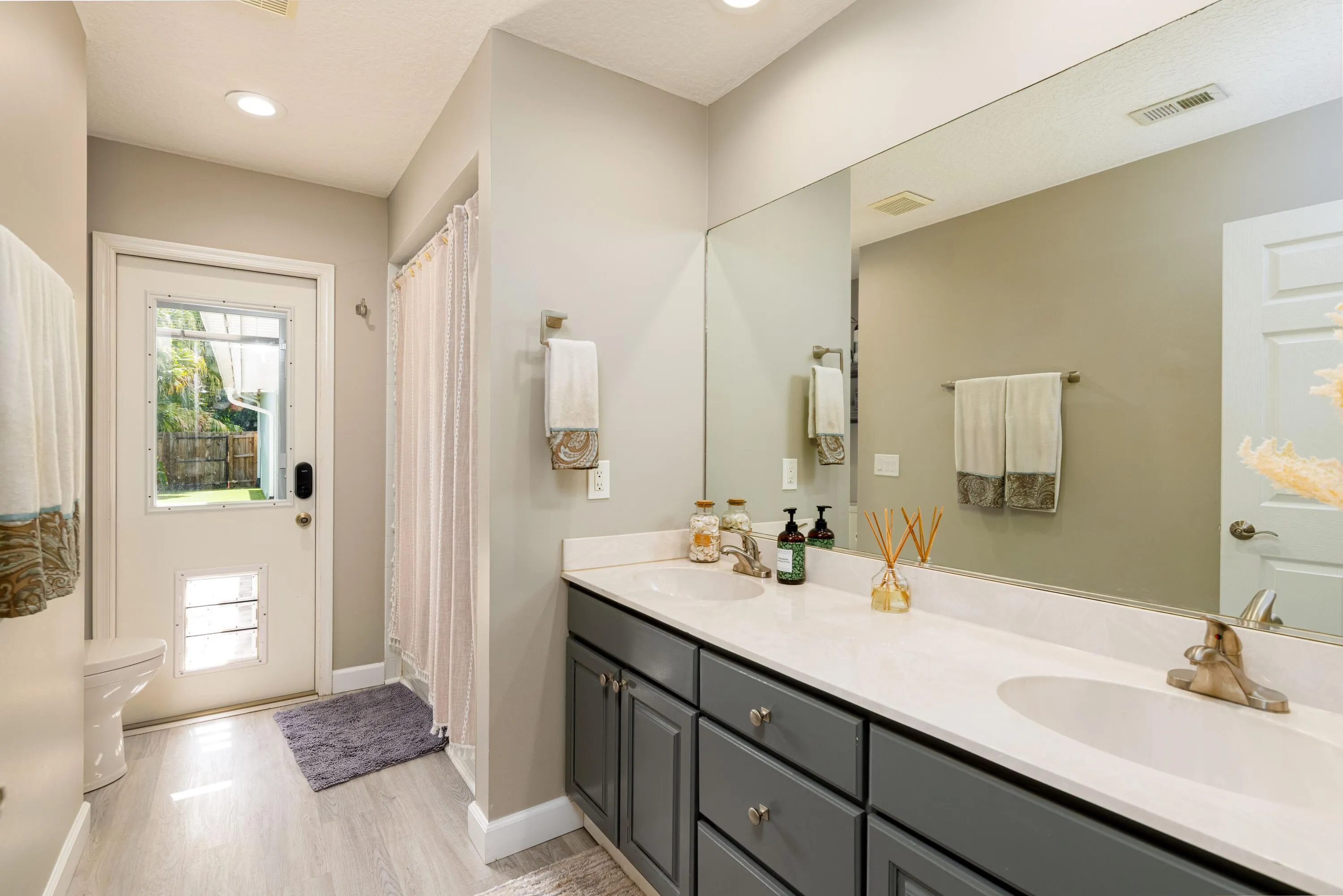 1225 SW Magnolia Bluff Drive