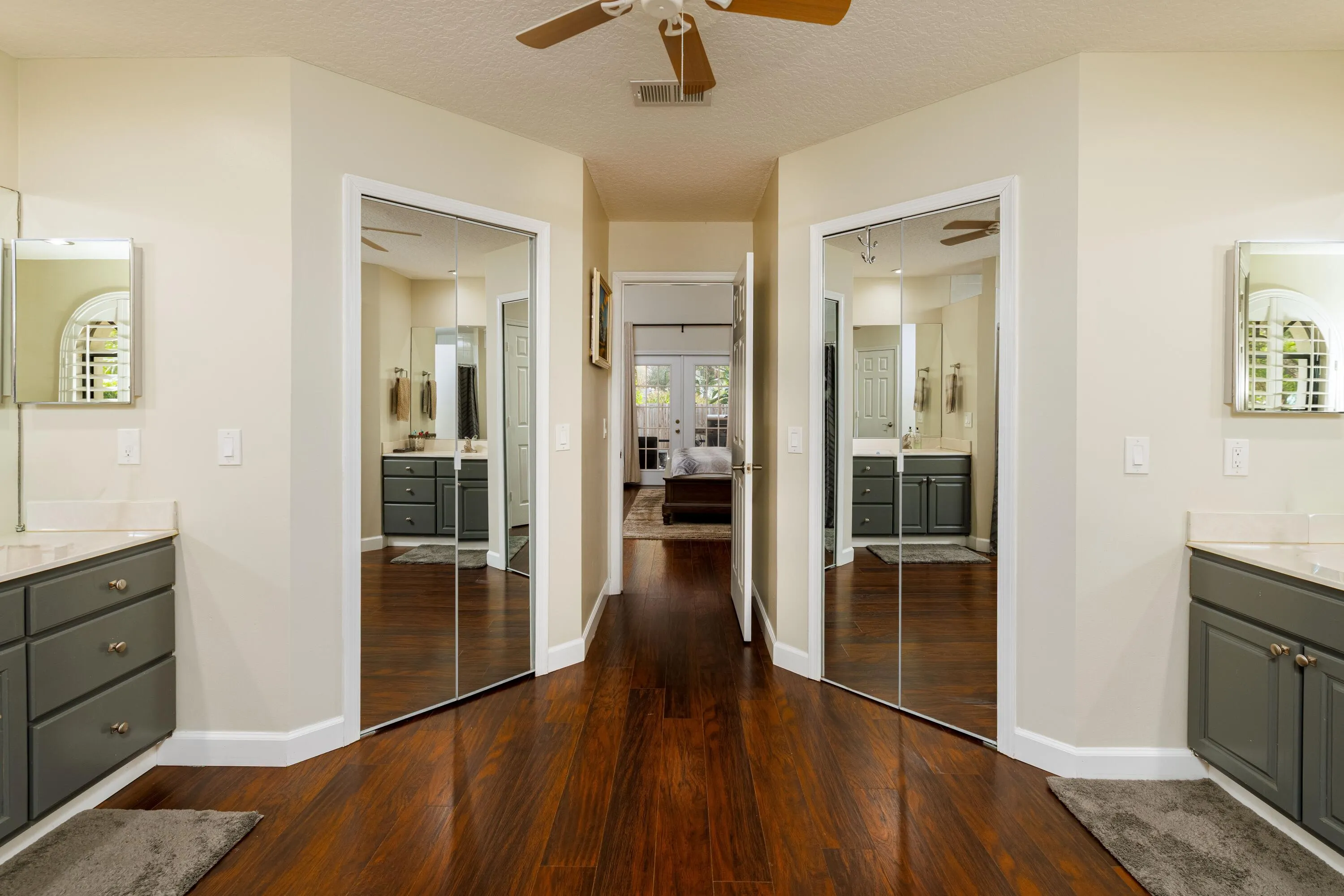 1225 SW Magnolia Bluff Drive
