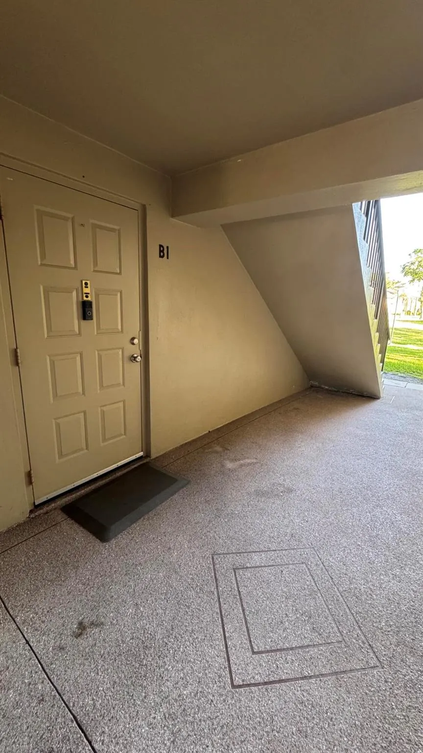 719 Sunny Pine Way, #B1