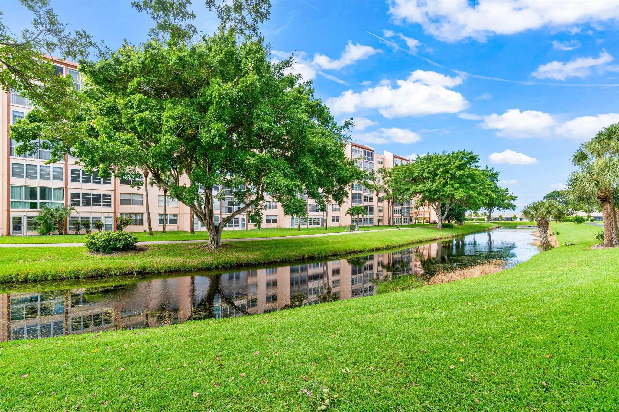 14475 N Strathmore Lane, #308