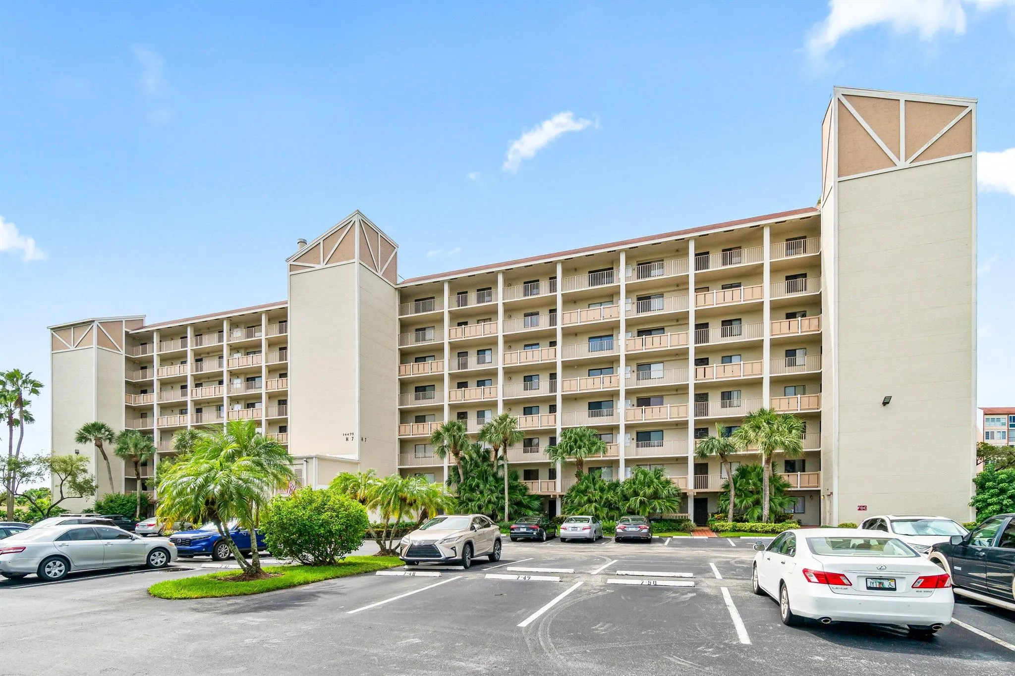 14475 N Strathmore Lane, #308