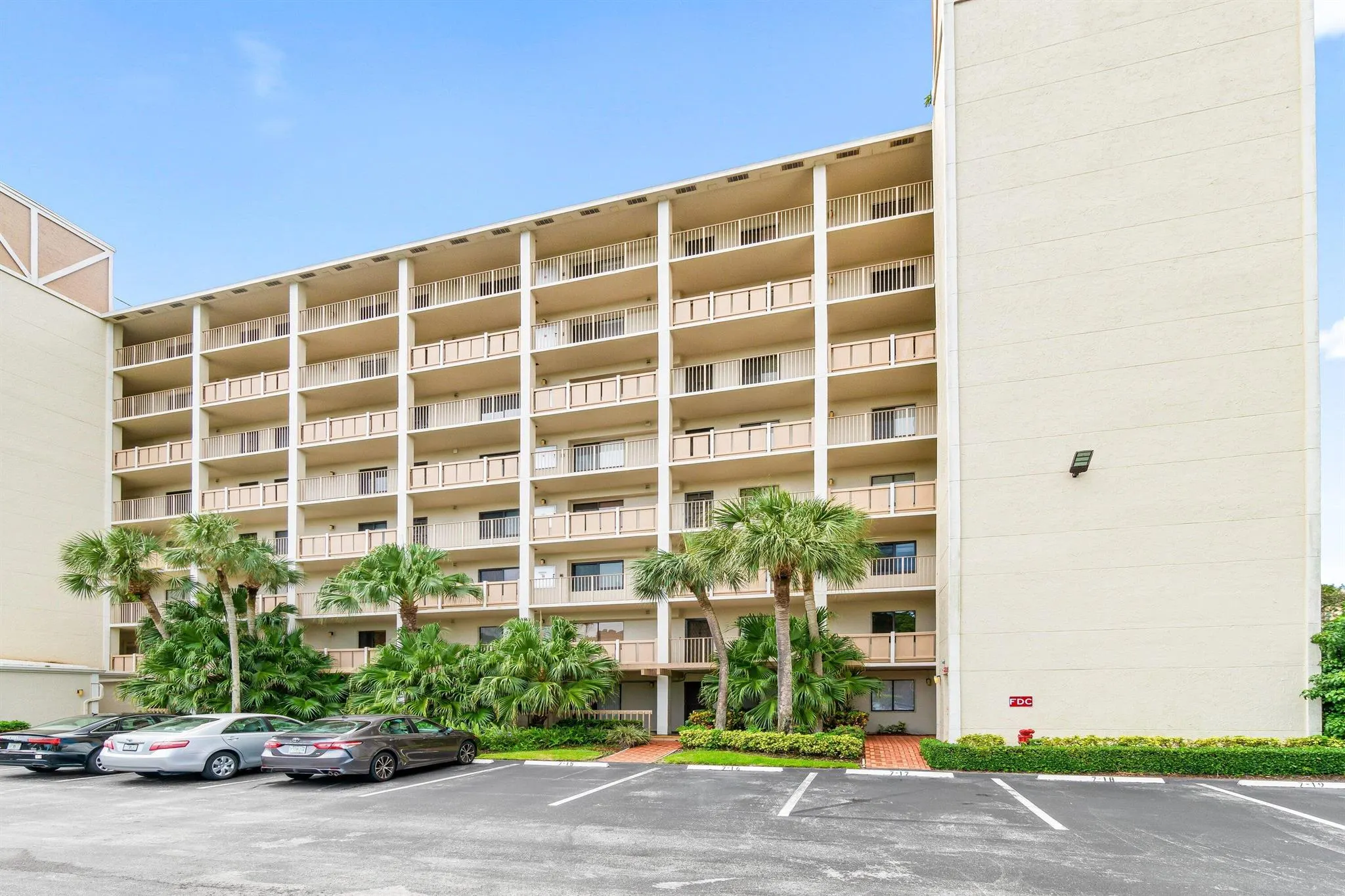 14475 N Strathmore Lane, #308