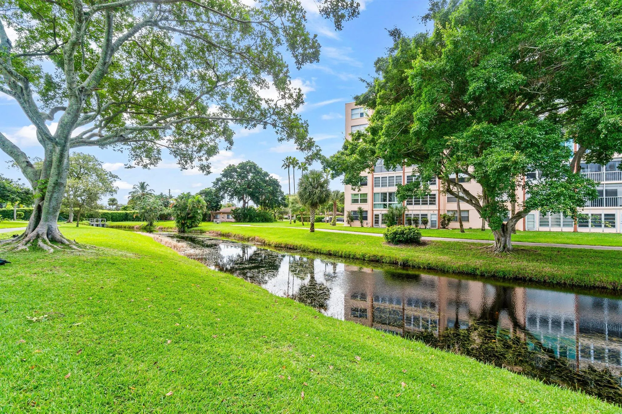 14475 N Strathmore Lane, #308