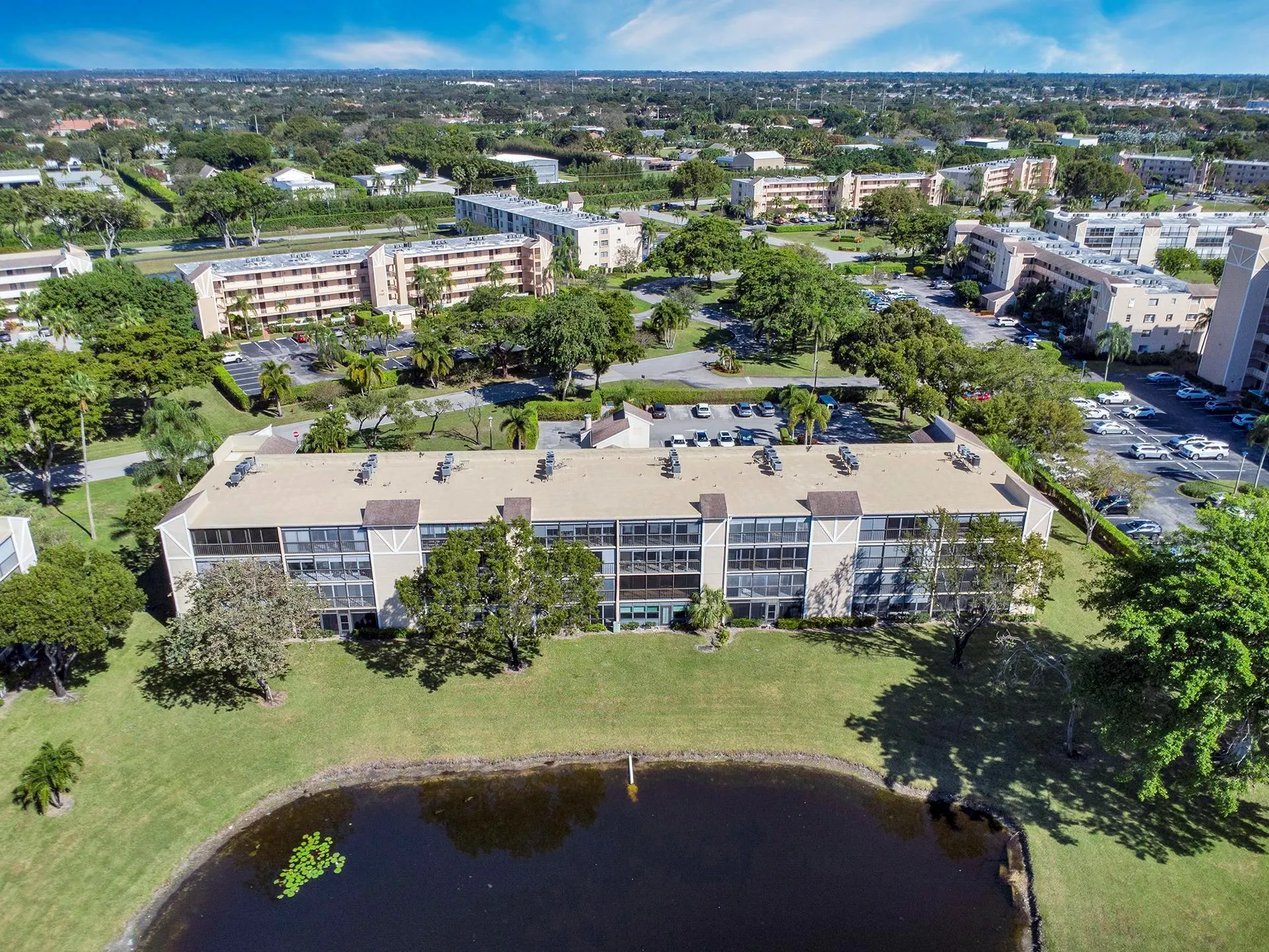 7146 Huntington Lane, #403