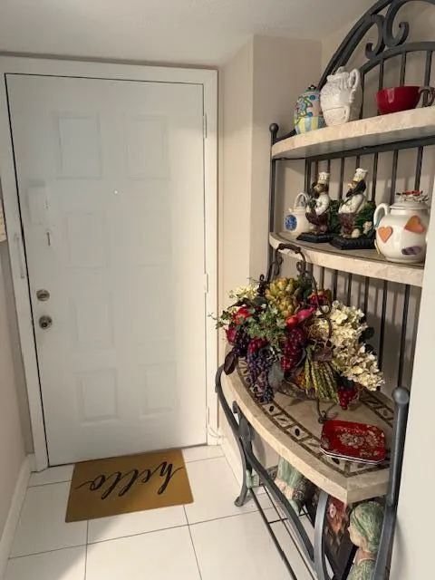 7146 Huntington Lane, #403