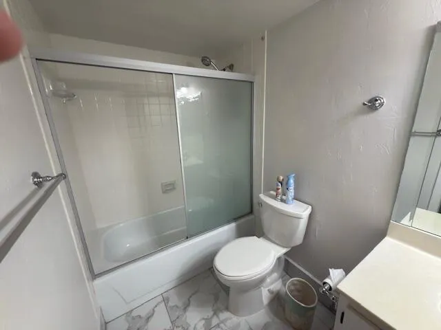 7146 Huntington Lane, #403