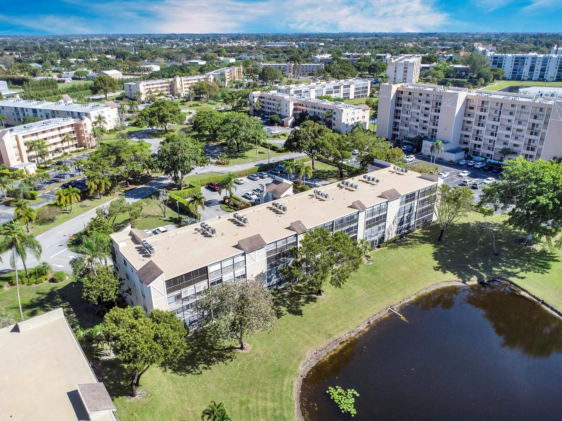 7146 Huntington Lane, #403