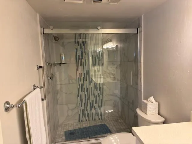 7146 Huntington Lane, #403