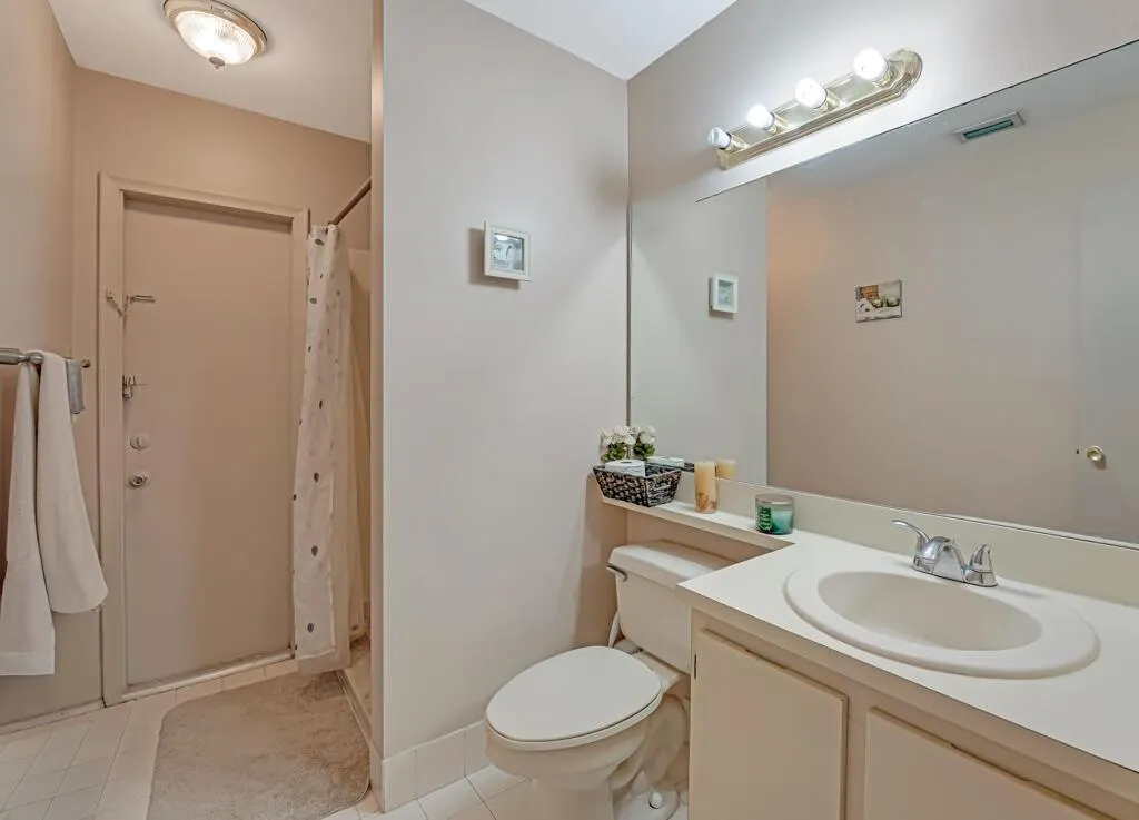 1139 Summit Trail Circle, #B