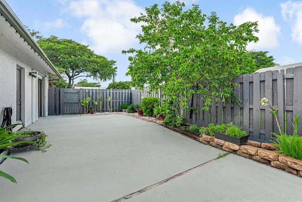 1139 Summit Trail Circle, #B