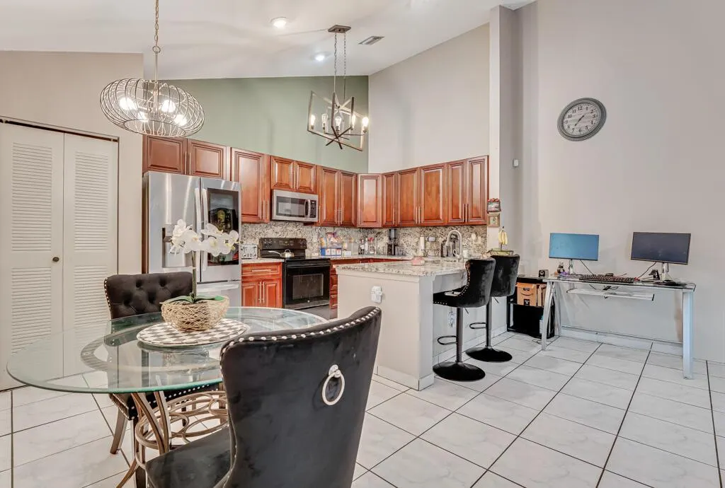 1139 Summit Trail Circle, #B