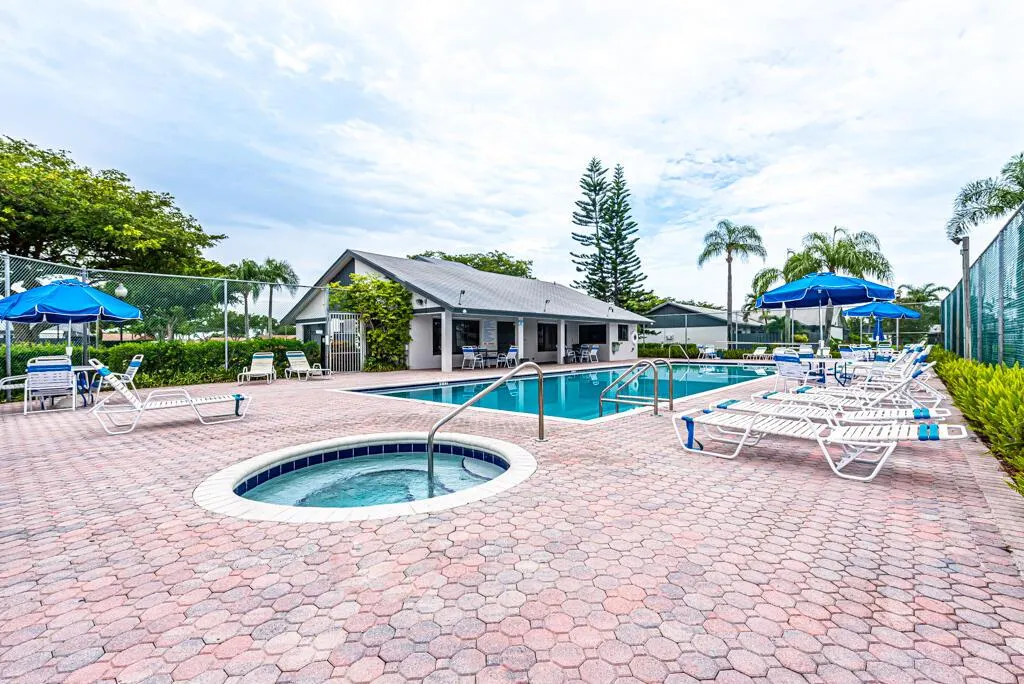 1139 Summit Trail Circle, #B