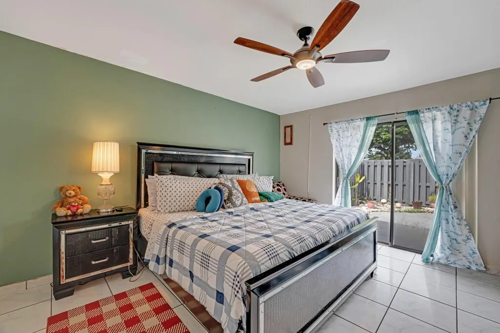1139 Summit Trail Circle, #B