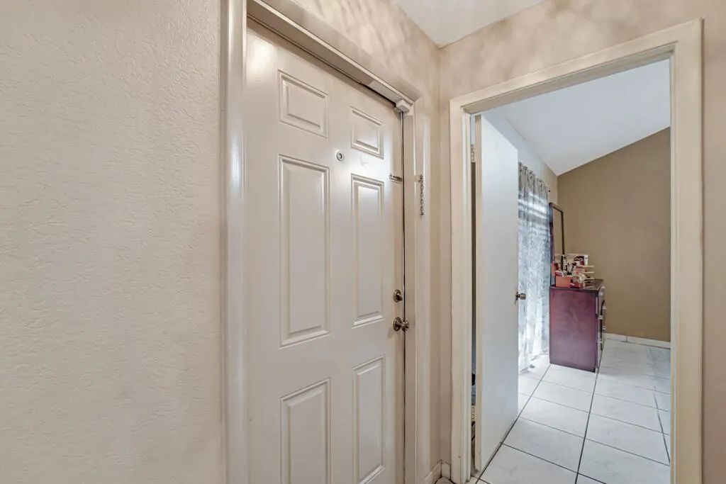 1139 Summit Trail Circle, #B