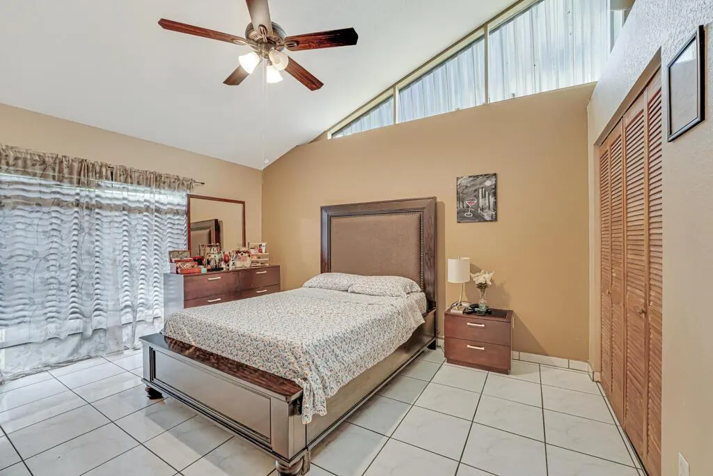 1139 Summit Trail Circle, #B