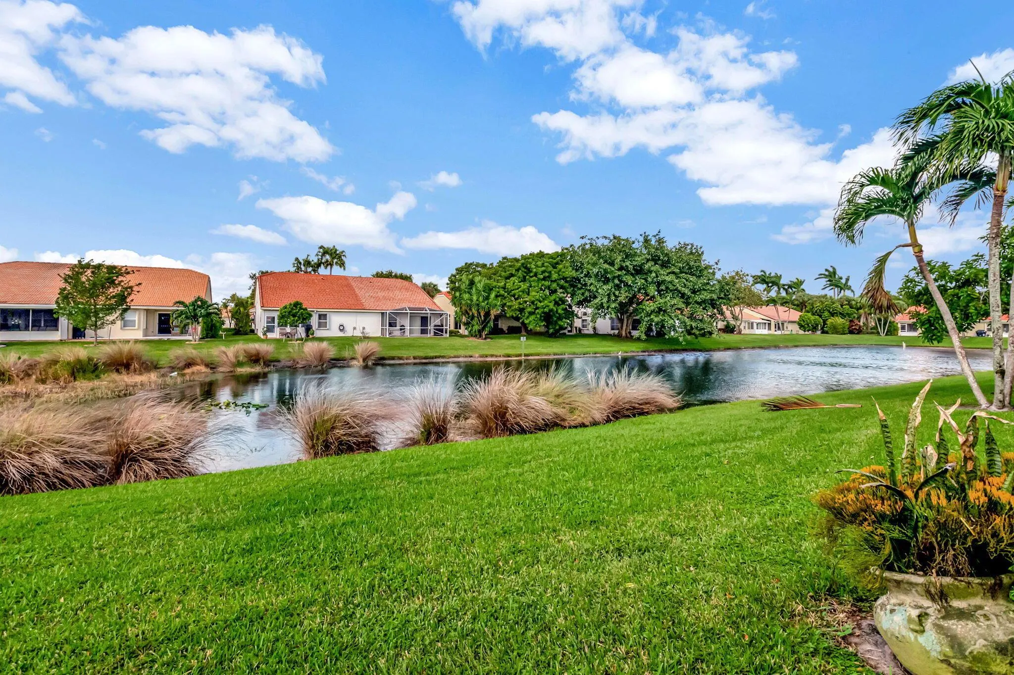 15465 Lake Magnolia Place